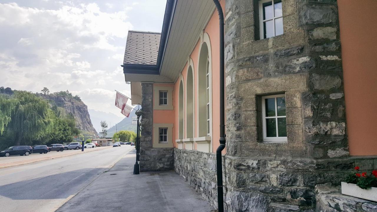 Hotel Les Berges Chippis Экстерьер фото