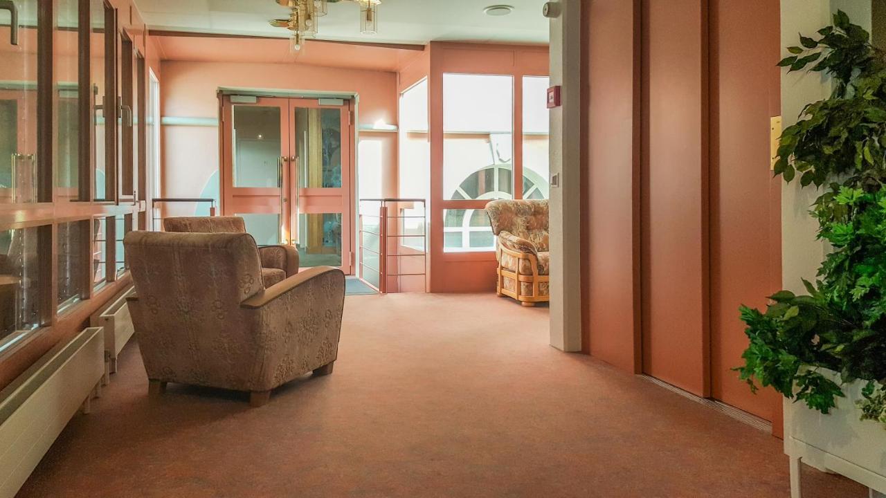 Hotel Les Berges Chippis Экстерьер фото